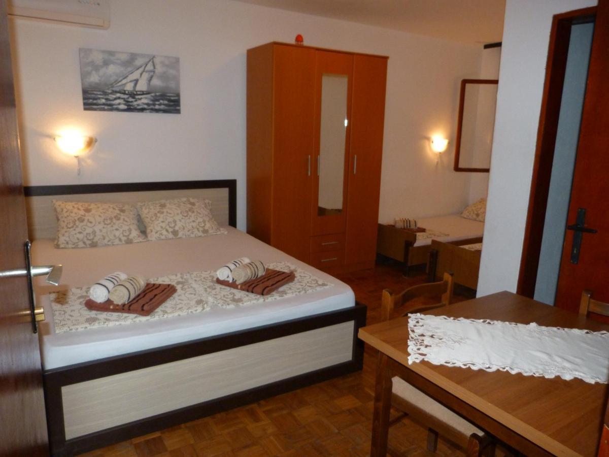 Apartments Aleksic ซูโตมอเร ภายนอก รูปภาพ